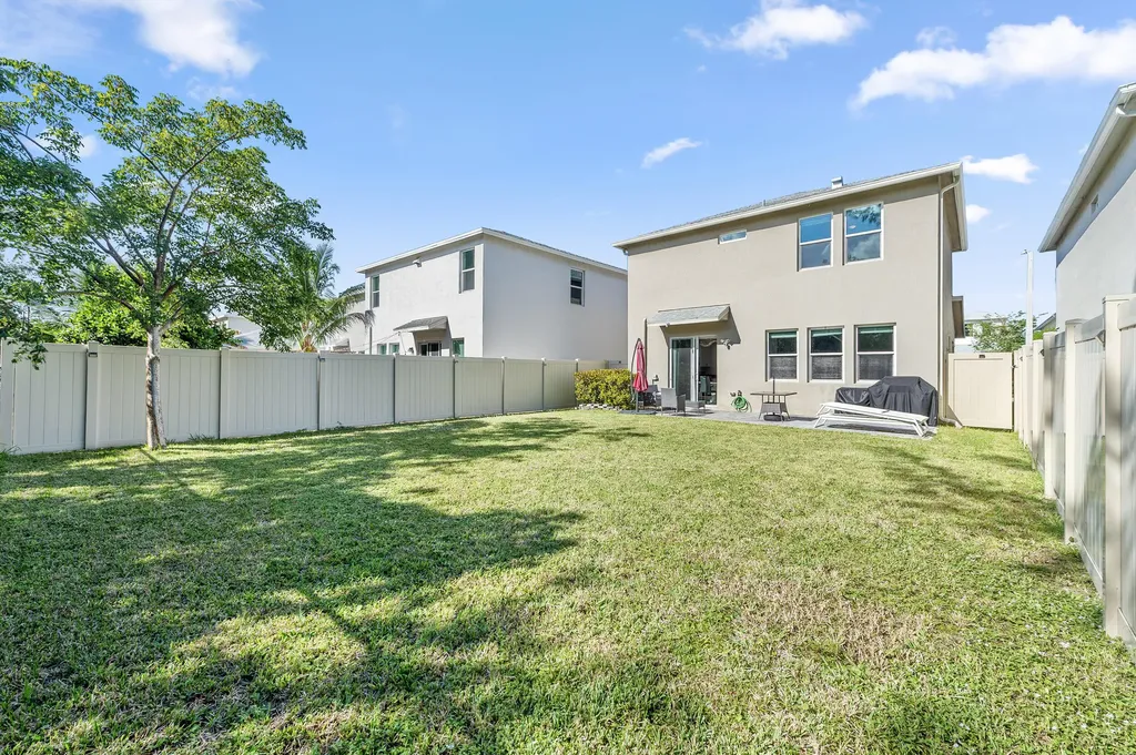 1817 Lake Cove Drive Lake Worth FL 33460