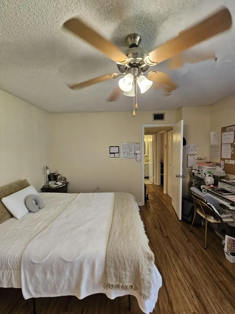 209 Charter Way West Palm Beach FL 33407
