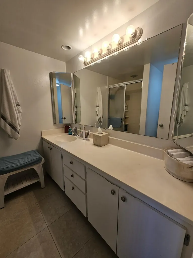 209 Charter Way West Palm Beach FL 33407