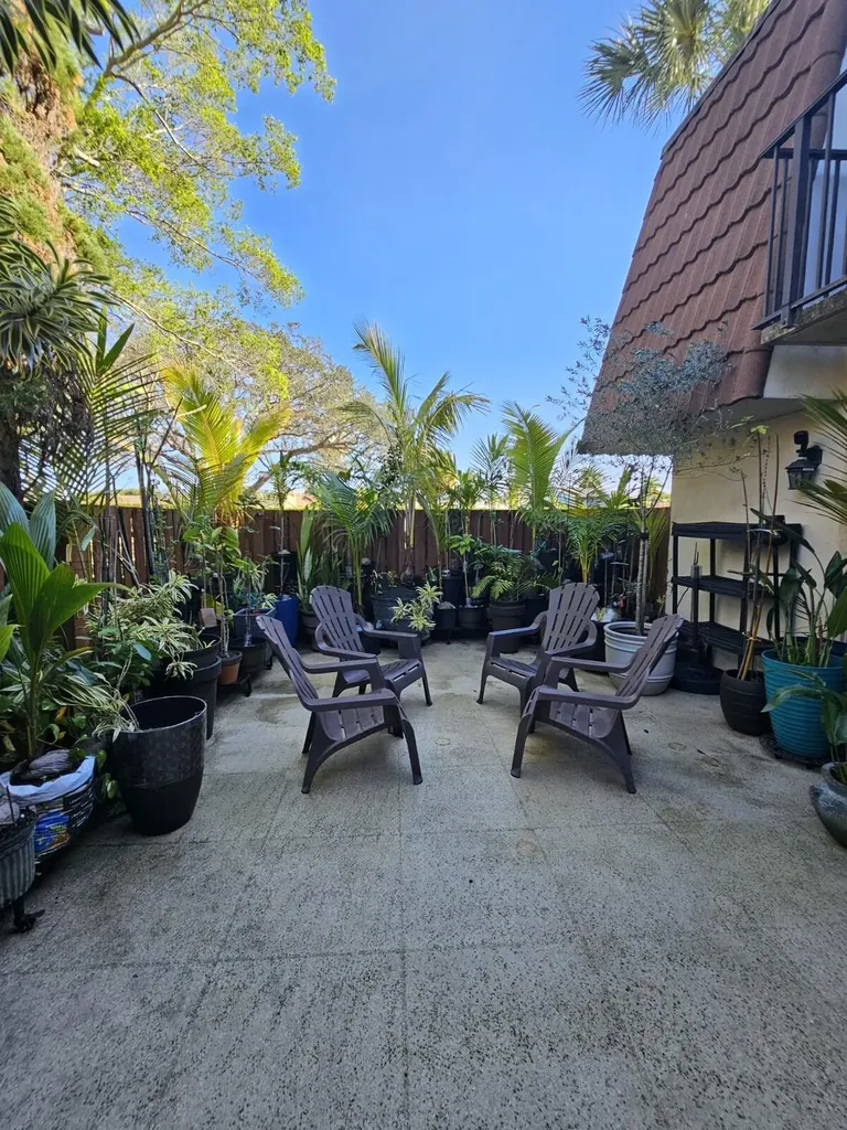 209 Charter Way West Palm Beach FL 33407