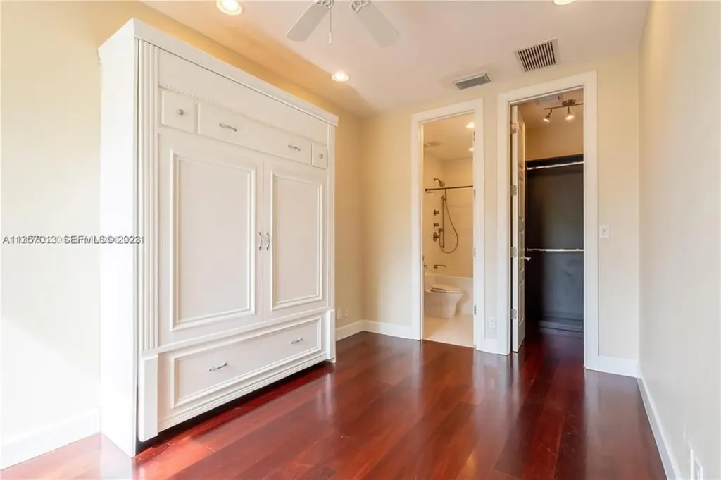 3121 NE 26th Street Fort Lauderdale FL 33305
