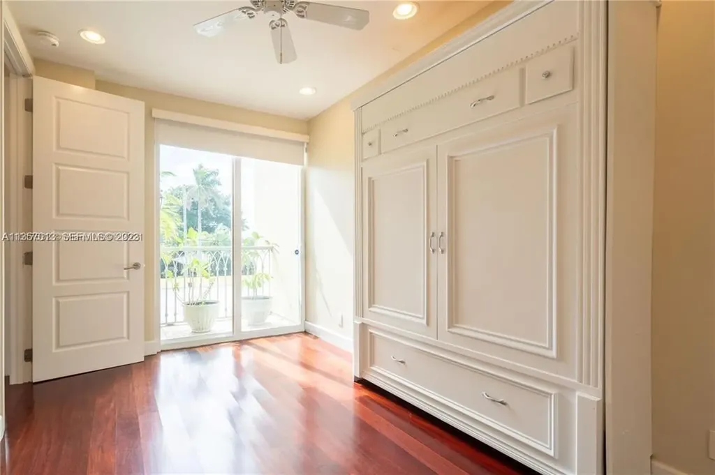3121 NE 26th Street Fort Lauderdale FL 33305