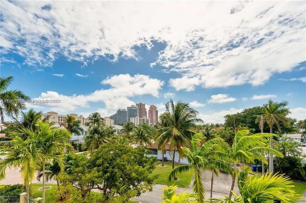 3121 NE 26th Street Fort Lauderdale FL 33305