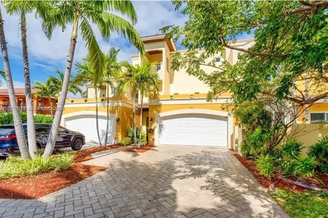 3121 NE 26th Street Fort Lauderdale FL 33305