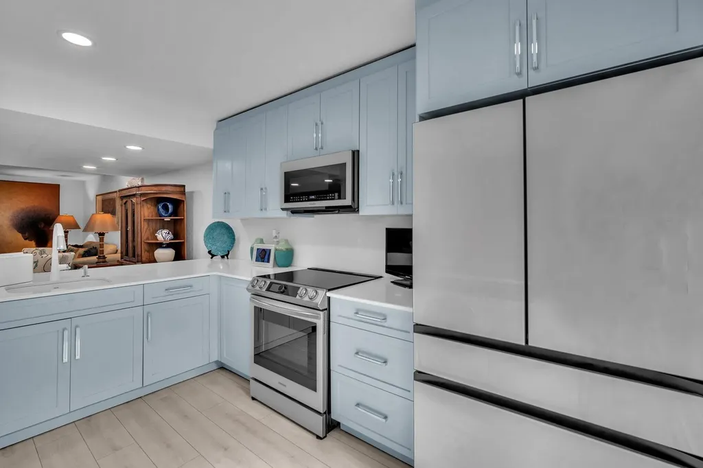 3073 N Palm Aire Drive Pompano Beach FL 33069