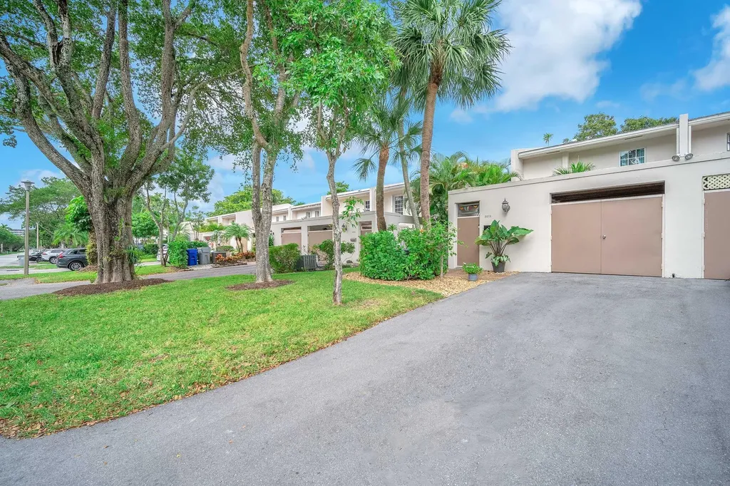 3073 N Palm Aire Drive Pompano Beach FL 33069