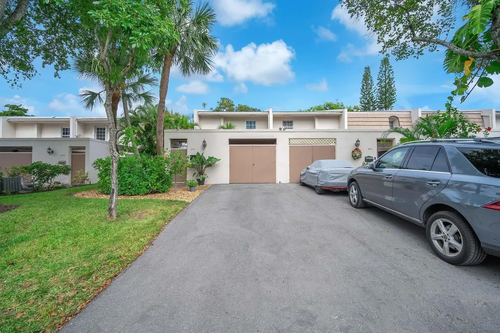 3073 N Palm Aire Drive Pompano Beach FL 33069