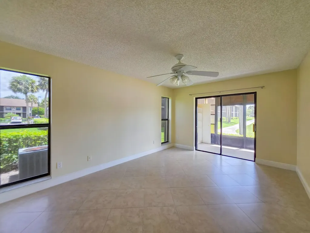 7892 Willow Spring Drive Lake Worth FL 33467