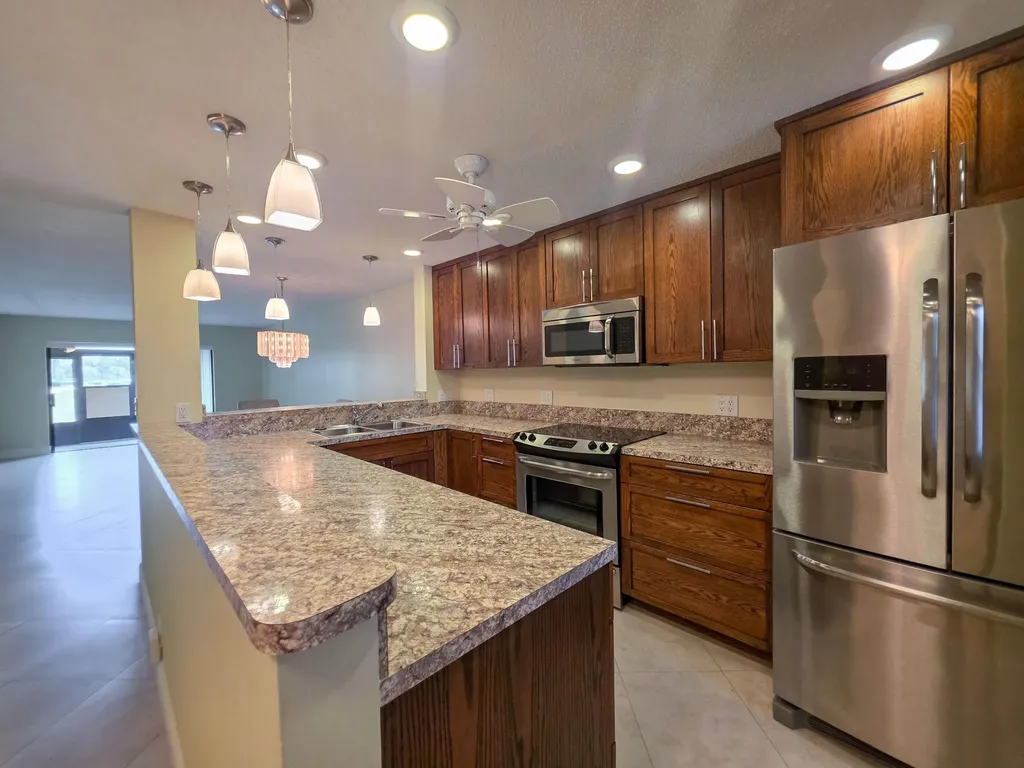 7892 Willow Spring Drive Lake Worth FL 33467