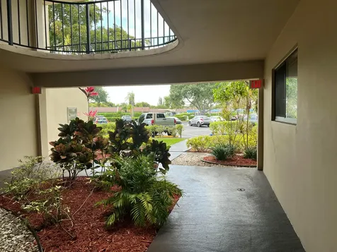 5220 Las Verdes Circle Delray Beach FL 33484