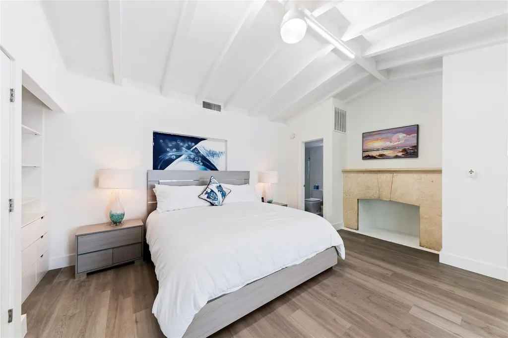 1663 N Fort Lauderdale Beach Boulevard Fort Lauderdale FL 33305