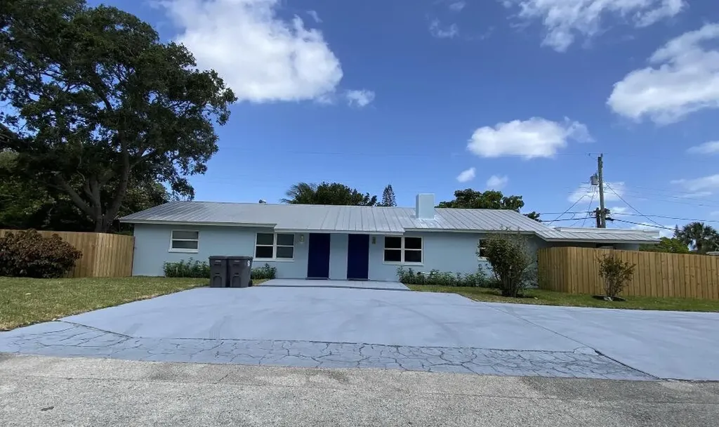 1867 Windsor Drive North Palm Beach FL 33408