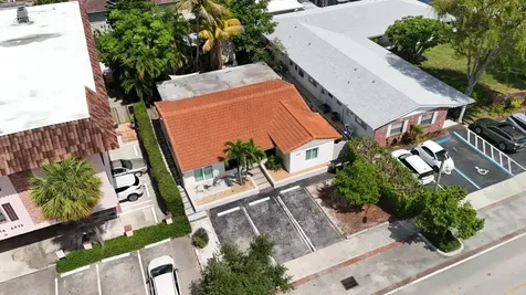 4616 Bougainvilla Drive Lauderdale By The Sea FL 33308