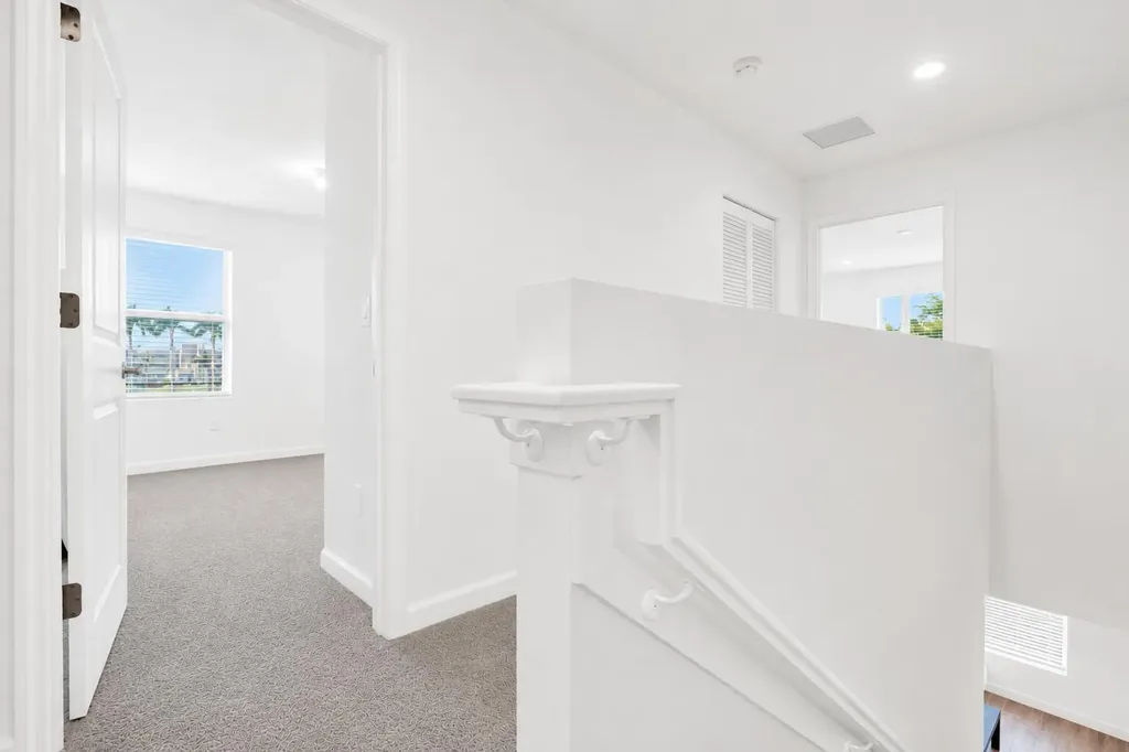 4246 Lagoon Shore Drive Greenacres FL 33467