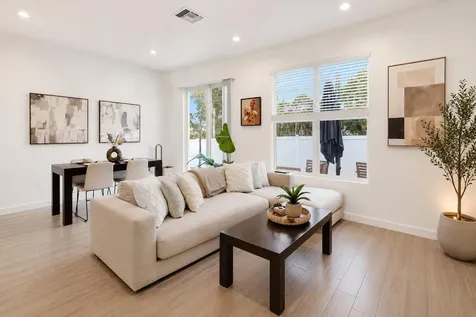4246 Lagoon Shore Drive Greenacres FL 33467