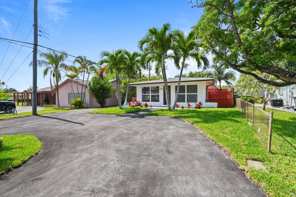 1404 NE 2nd Street Pompano Beach FL 33060