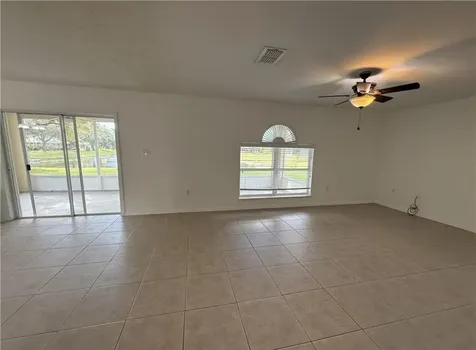 2538 12th Square SW Vero Beach FL 32968