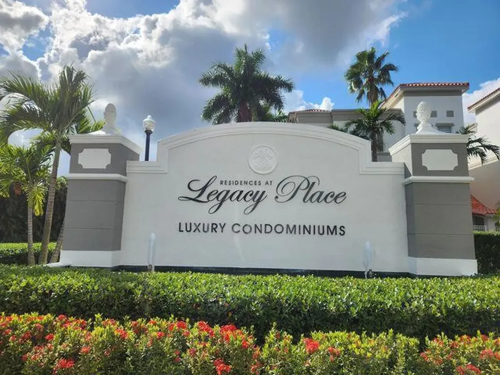11015 Legacy Lane Palm Beach Gardens FL 33410