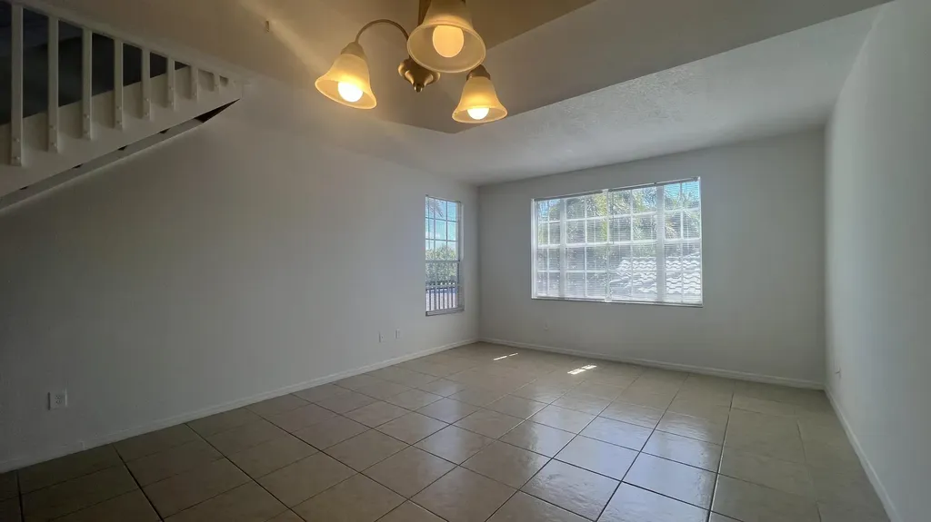 735 SW 148th Avenue Sunrise FL 33325