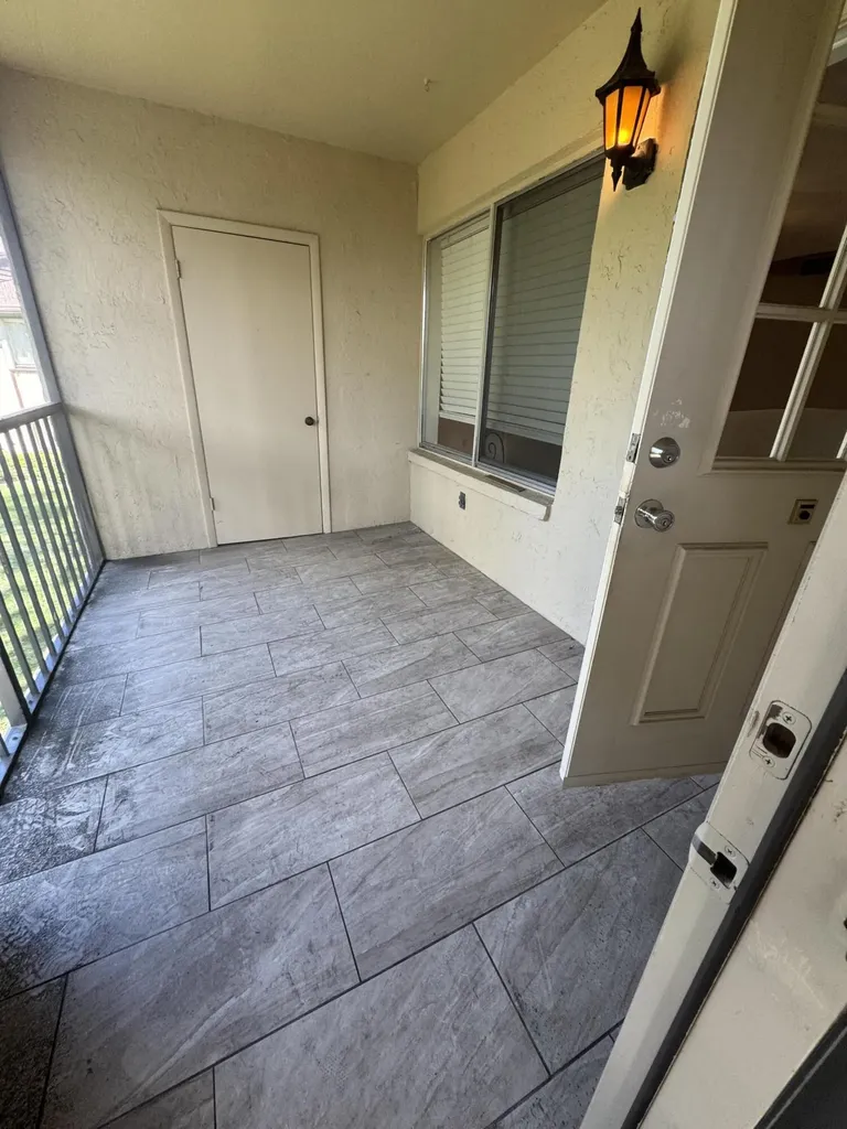 435 Pine Glen Lane Greenacres FL 33463