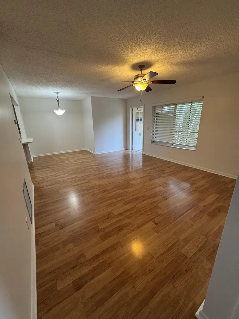 435 Pine Glen Lane Greenacres FL 33463