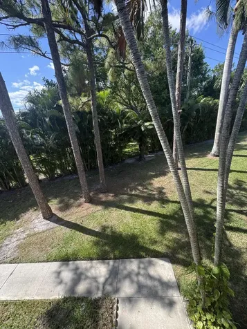435 Pine Glen Lane Greenacres FL 33463