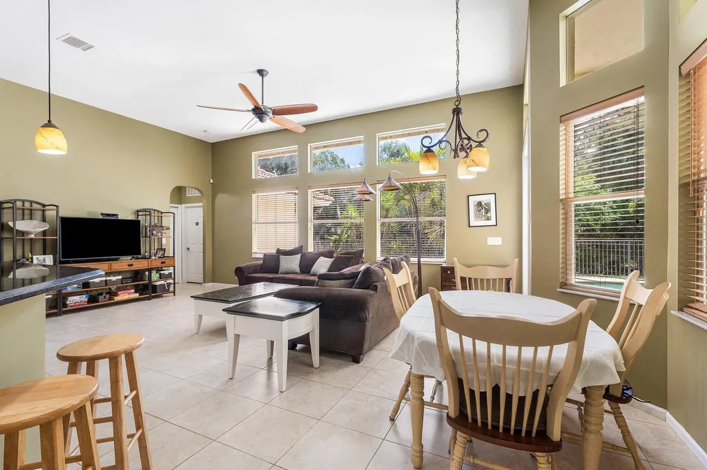 4956 200th Trail N Loxahatchee FL 33470
