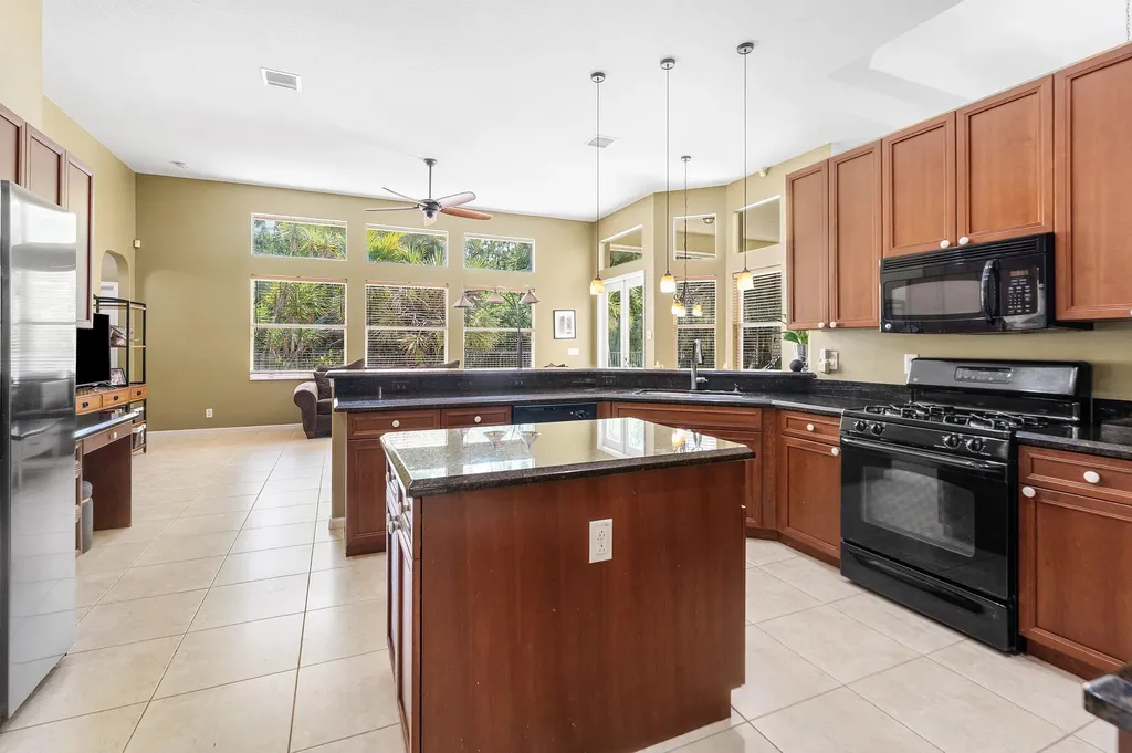 4956 200th Trail N Loxahatchee FL 33470