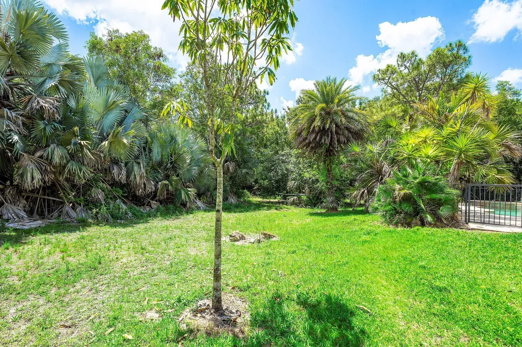 4956 200th Trail N Loxahatchee FL 33470
