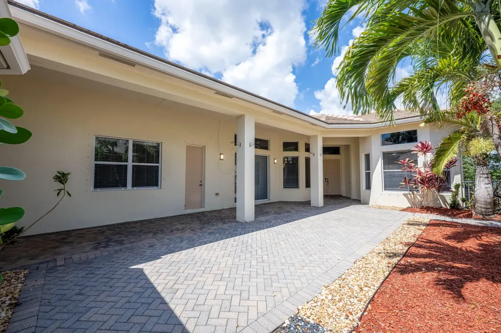 9357 Osprey Isle Boulevard West Palm Beach FL 33412