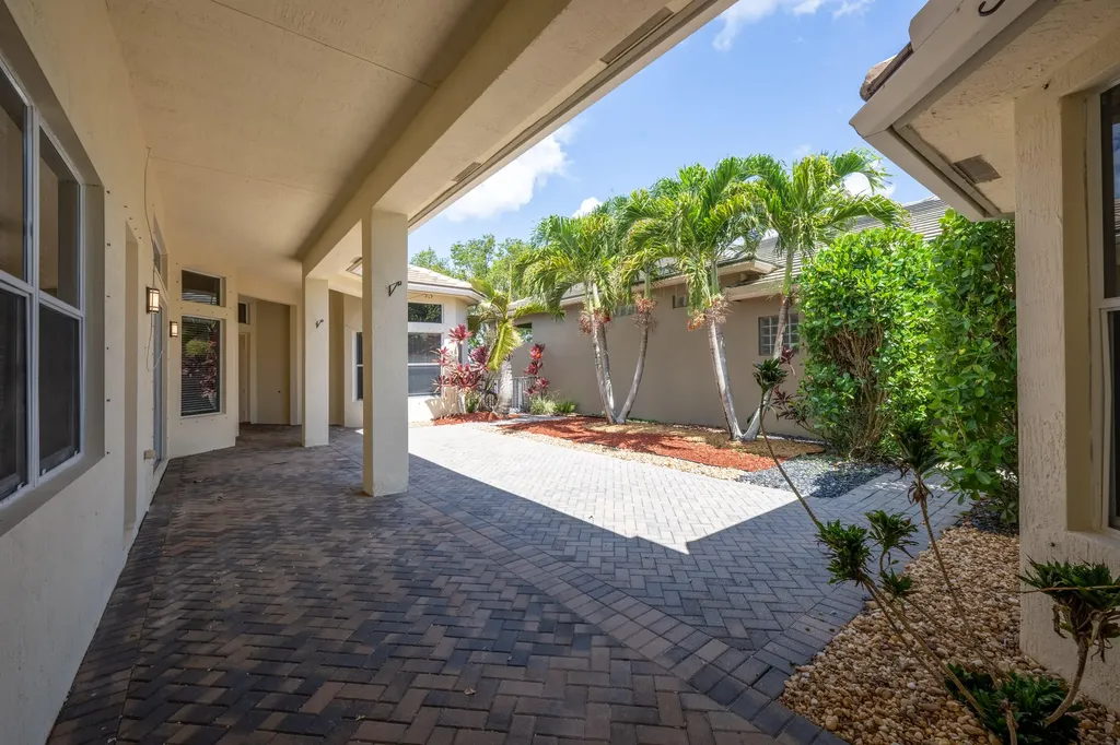9357 Osprey Isle Boulevard West Palm Beach FL 33412