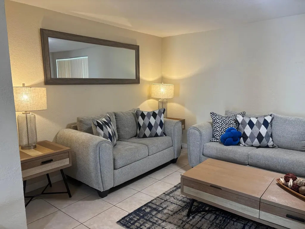 1064 Carolina Avenue Fort Lauderdale FL 33312