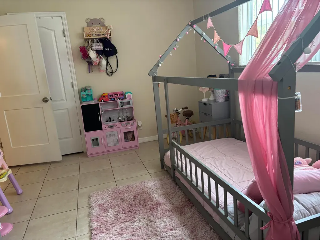 1064 Carolina Avenue Fort Lauderdale FL 33312