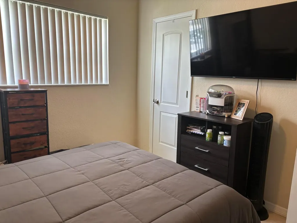 1064 Carolina Avenue Fort Lauderdale FL 33312