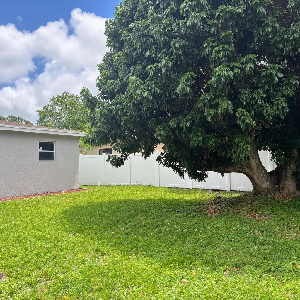 1064 Carolina Avenue Fort Lauderdale FL 33312