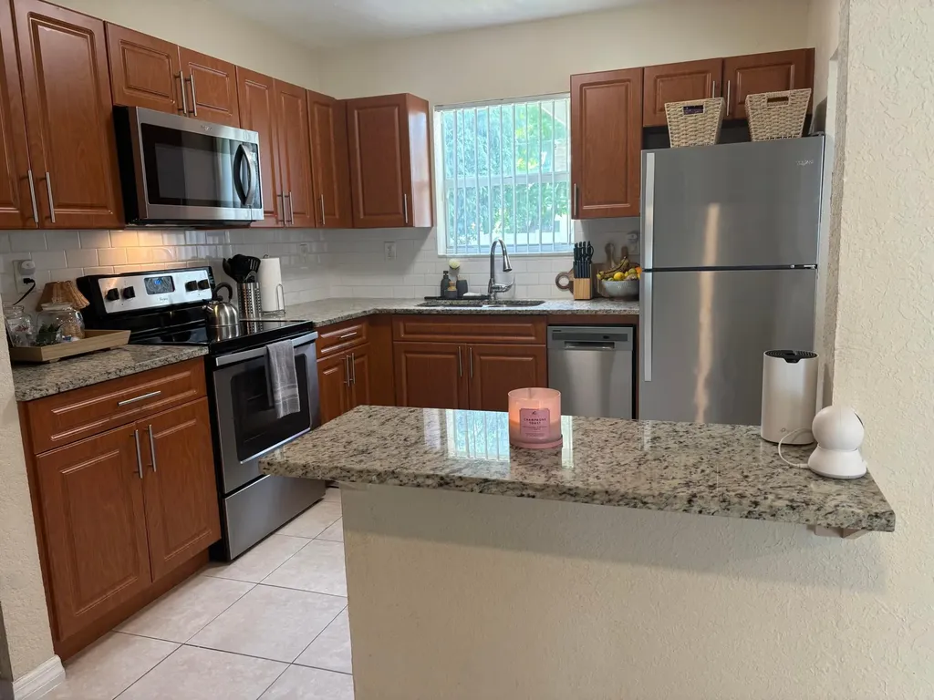 1064 Carolina Avenue Fort Lauderdale FL 33312