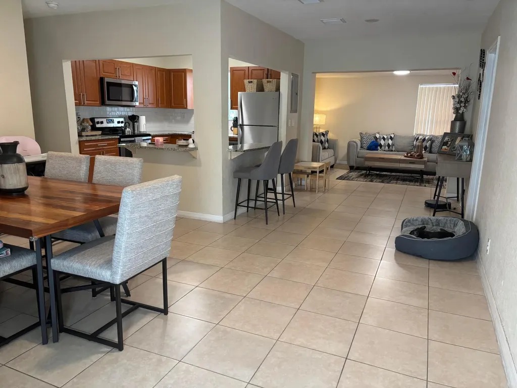 1064 Carolina Avenue Fort Lauderdale FL 33312