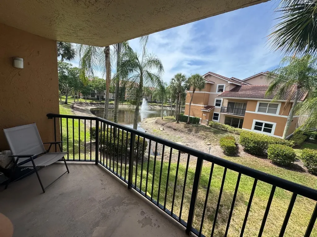 8955 Wiles Road Coral Springs FL 33067