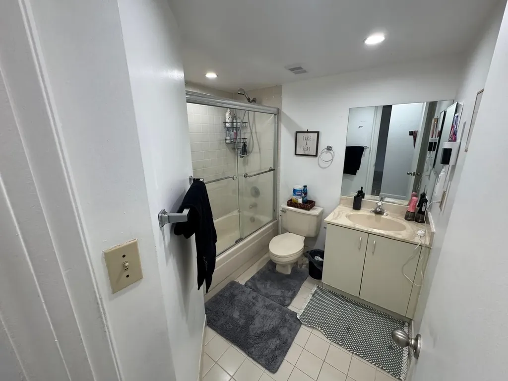 8955 Wiles Road Coral Springs FL 33067
