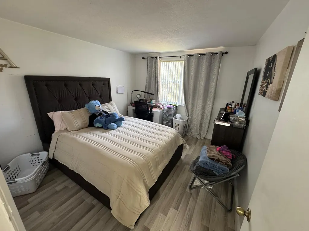 8955 Wiles Road Coral Springs FL 33067