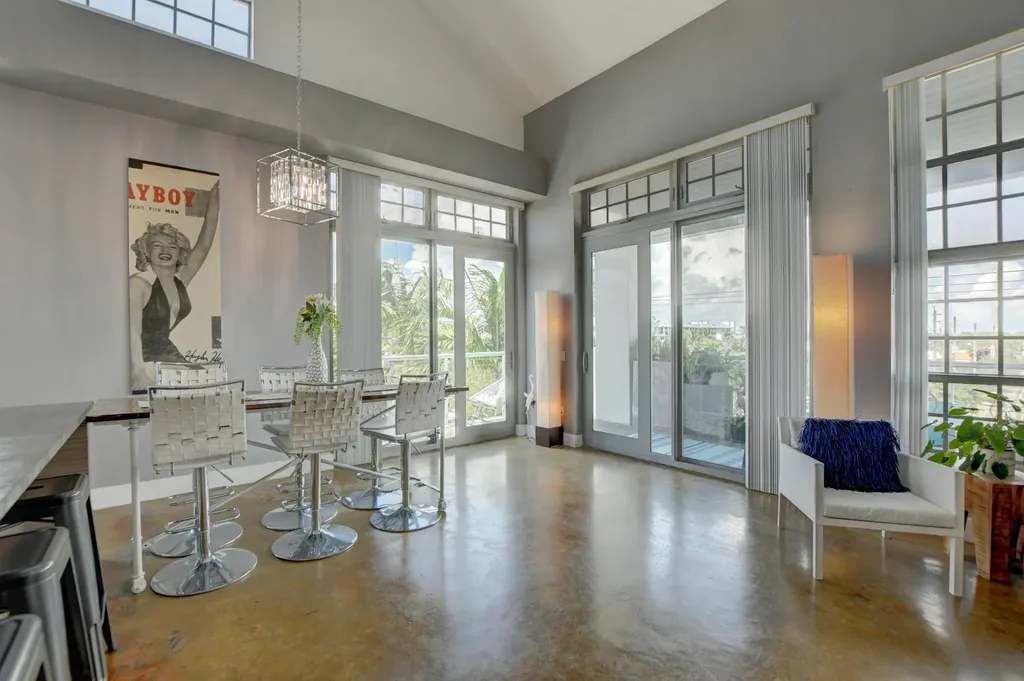 185 NE 4th Avenue Delray Beach FL 33483