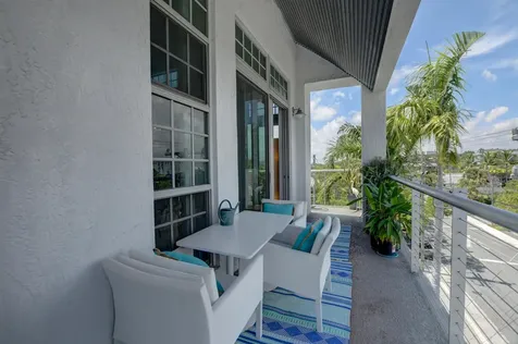 185 NE 4th Avenue Delray Beach FL 33483