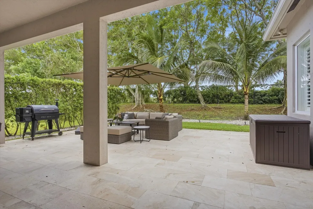 19518 S Whitewater Avenue Weston FL 33332