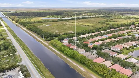 19518 S Whitewater Avenue Weston FL 33332