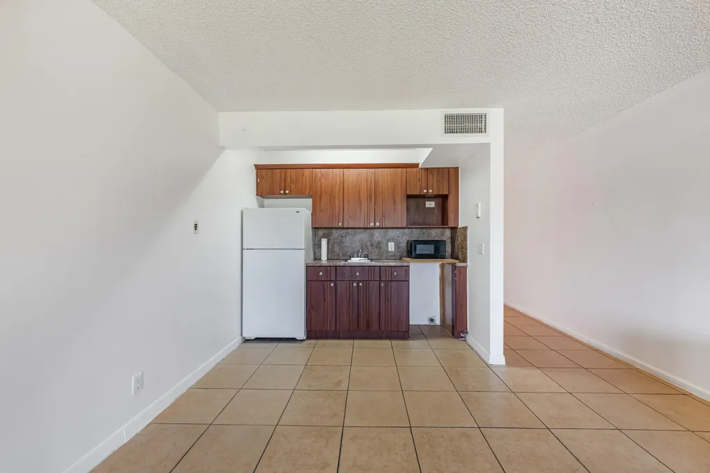 1400 SW 124th Terrace Pembroke Pines FL 33027