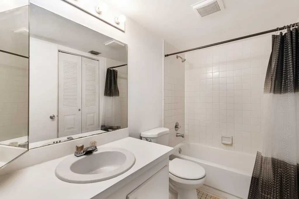 1400 SW 124th Terrace Pembroke Pines FL 33027
