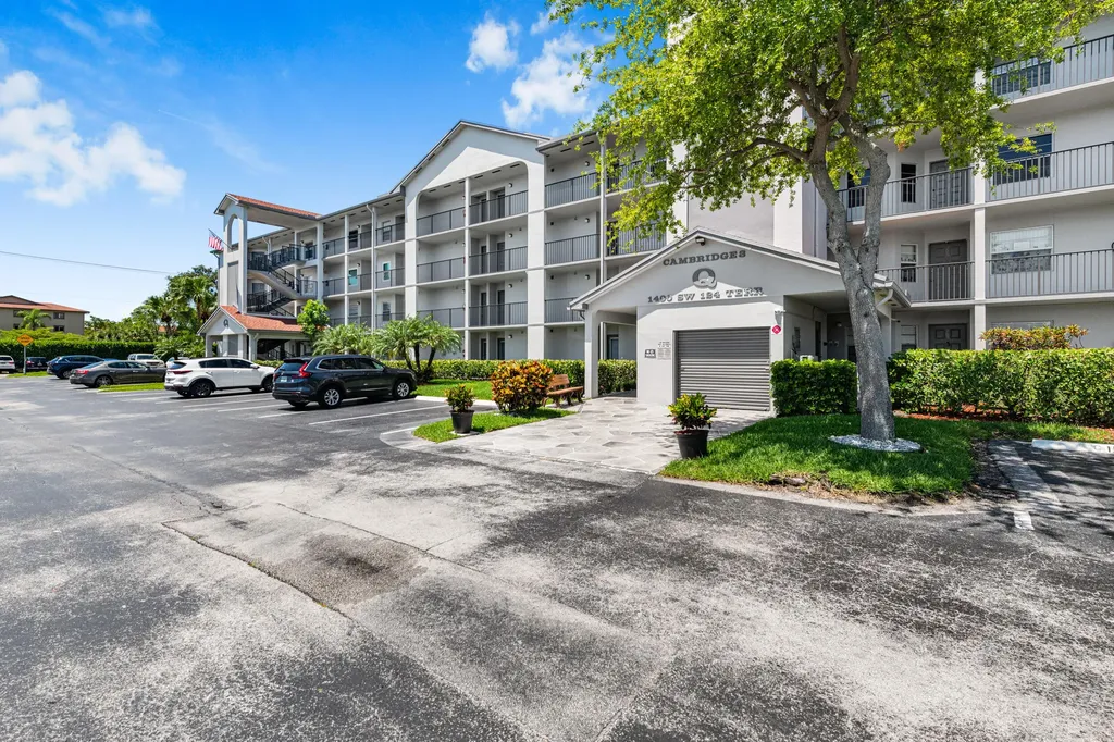 1400 SW 124th Terrace Pembroke Pines FL 33027