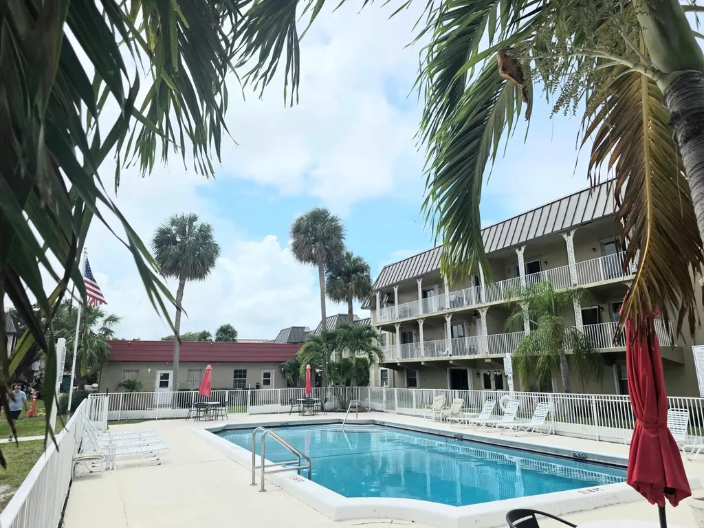 495 SE 8th Street Deerfield Beach FL 33441