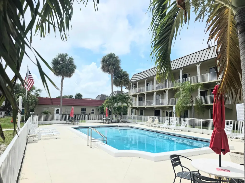 495 SE 8th Street Deerfield Beach FL 33441