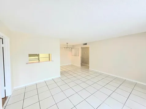495 SE 8th Street Deerfield Beach FL 33441